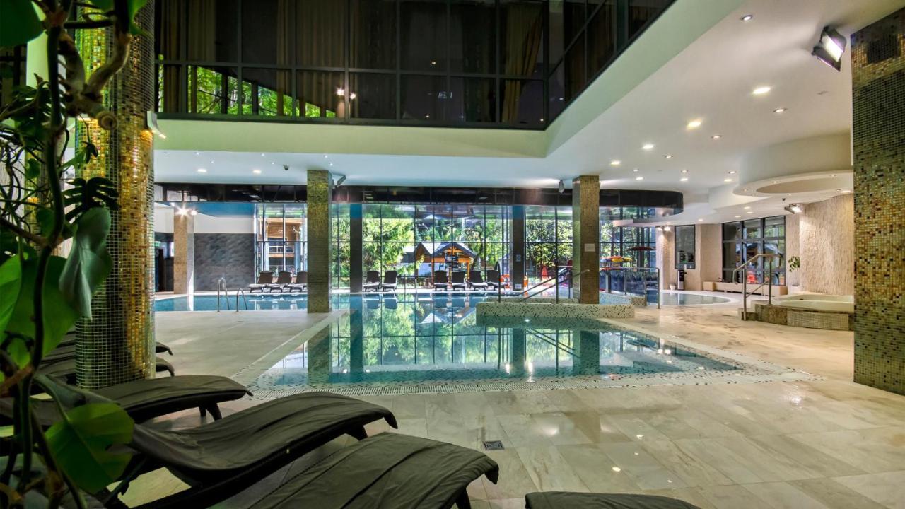 Hotel Czarny Potok Resort Spa & Conference Krynica Zdroj Buitenkant foto